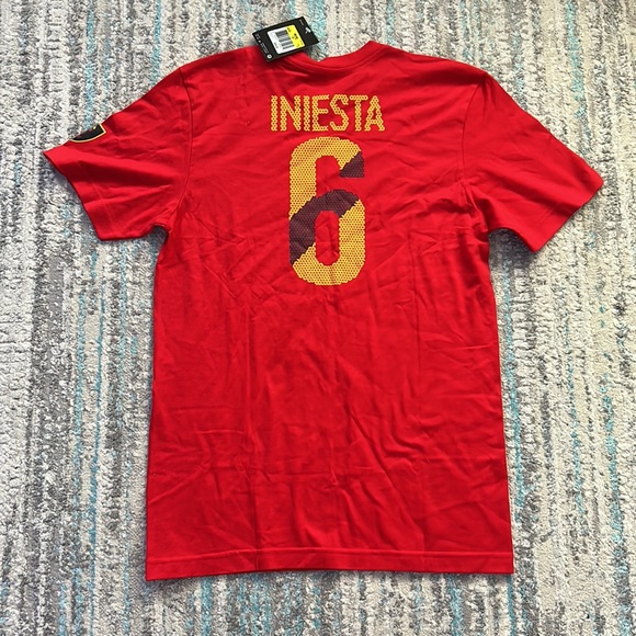 Men's Nike Iniesta #6 Shirt - Picture 7 of 8